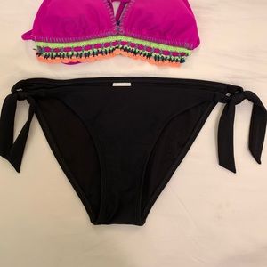 Bikini bottoms with adorable ties on the side